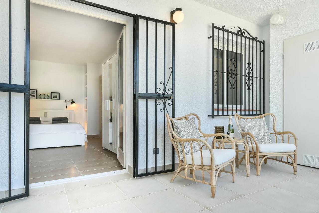 Modern Stylish Bungalow In โมไรรา ภายนอก รูปภาพ