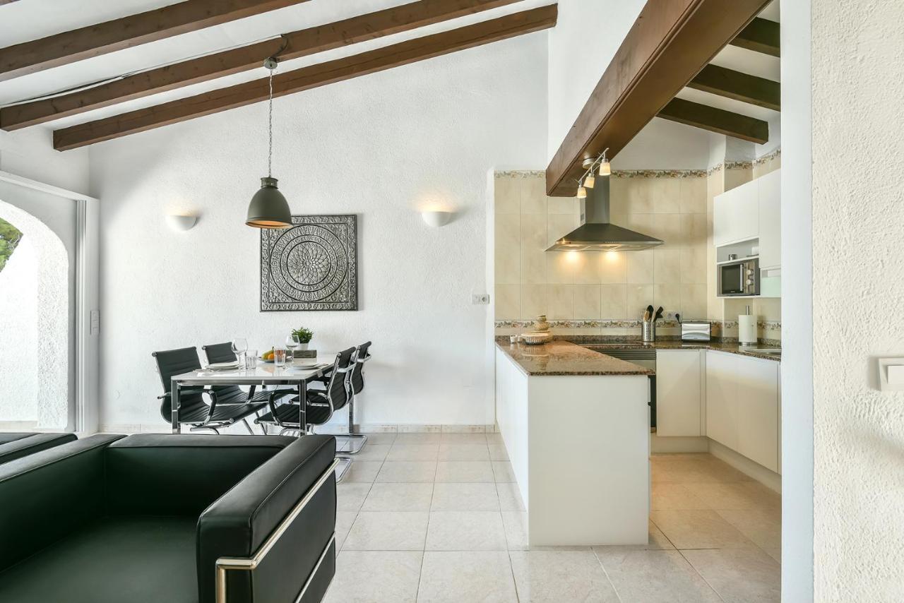 Modern Stylish Bungalow In โมไรรา ภายนอก รูปภาพ